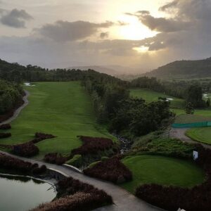 Golf Course, pune